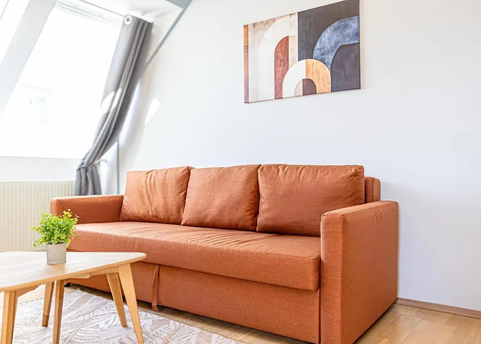 Lovely 2br Apt-near Bahnhof Rennweg & Belvedere Apartment *