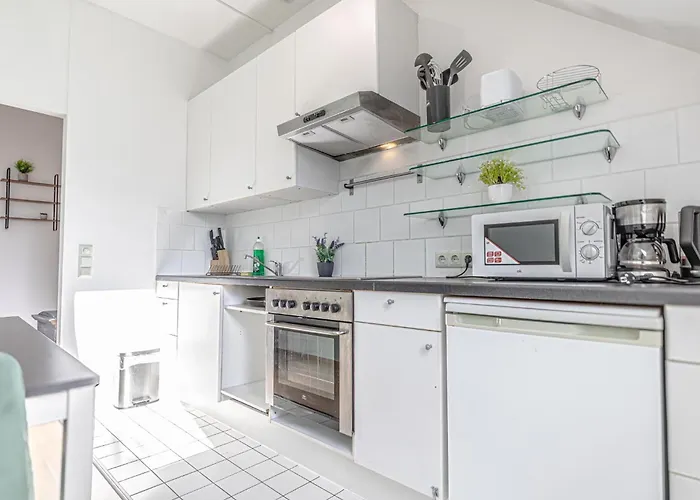 Lovely 2br Apt-near Bahnhof Rennweg & Belvedere * Vienna