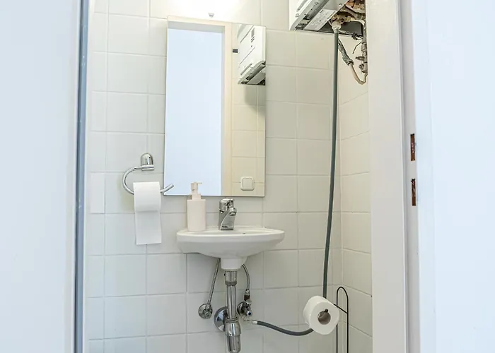 Lovely 2br Apt-near Bahnhof Rennweg & Belvedere Apartment