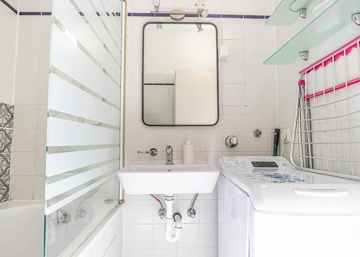Lovely 2br Apt-near Bahnhof Rennweg & Belvedere *