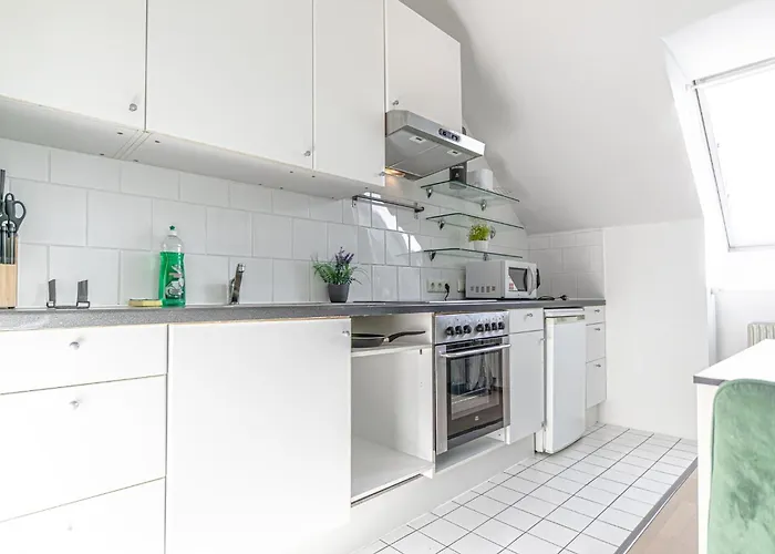 Lovely 2br Apt-near Bahnhof Rennweg & Belvedere * Vienna